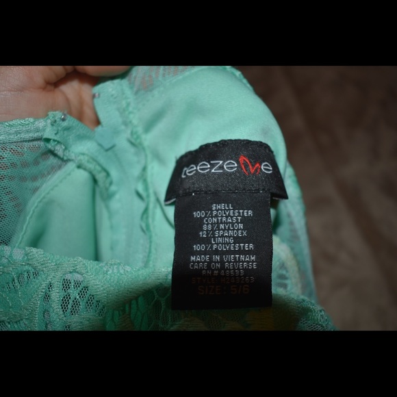 Girls Dress - Picture 2 of 6